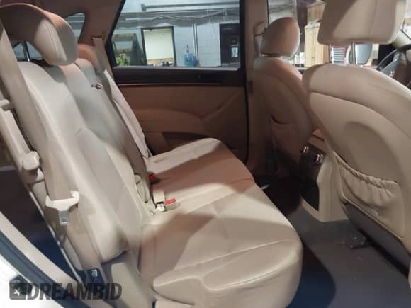 2011 Hyundai Veracruz GLS с VIN KM8NUDCC4BU173079, выставлен на аукционе IAAI как лот 41364804 с пробегом 280 206 миль миль и . История ставок и продаж доступна на DreamBid. Изображение 8.