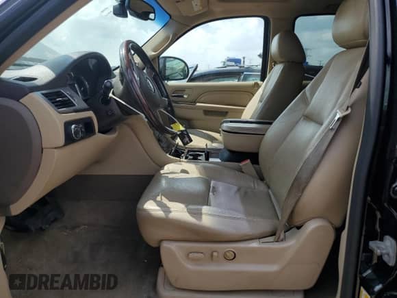 2012 Cadillac Escalade Luxury z VIN 1GYS4BEF4CR130346, wystawiony jako Copart lot #64754905 z przebiegiem 210 226 mil mil oraz Szkoda całkowita • Salvage title. Historia ofert i sprzedaży dostępna na DreamBid. Obrazek 7.