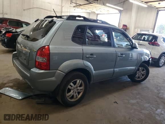 2008 Hyundai Tucson SE с VIN KM8JN12DX8U830318, выставлен на аукционе Copart как лот 63279505 с пробегом 109 023 миль миль и Списание • Salvage title. История ставок и продаж доступна на DreamBid. Изображение 3.