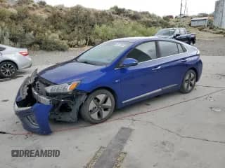 2020 Hyundai Ioniq Limited с VIN KMHC05LCXLU215278, выставлен на аукционе Copart как лот 66139905 с пробегом 81 536 миль миль и Списание • Salvage title. История ставок и продаж доступна на DreamBid. Изображение 1.