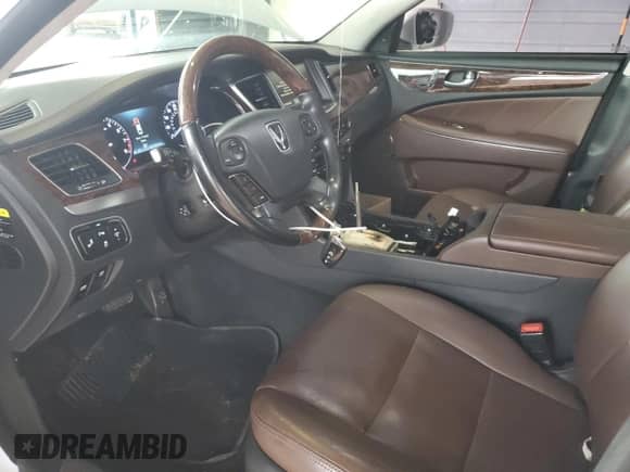 2015 Hyundai Equus Signature с VIN KMHGH4JH6FU093395, выставлен на аукционе Copart как лот 81837505 с пробегом 155 745 миль миль и Списание • Salvage title. История ставок и продаж доступна на DreamBid. Изображение 7.