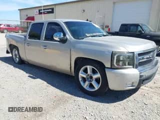 2008 Chevrolet Silverado 1500 2LT с VIN 2GCEC13J581214229, выставлен на аукционе IAAI как лот 41812494 с пробегом 195 560 миль миль и . История ставок и продаж доступна на DreamBid. Изображение 1.