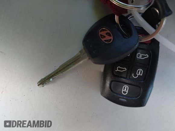 2007 Hyundai Entourage GLS с VIN KNDMC233276021224, выставлен на аукционе IAAI как лот 41823199 с пробегом 149 535 миль миль и . История ставок и продаж доступна на DreamBid. Изображение 11.