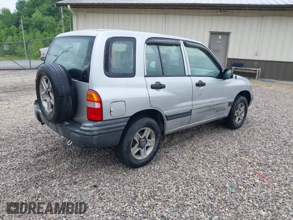 2004 Chevrolet Tracker с VIN 2CNBE134X46916014, выставлен на аукционе IAAI как лот 42219723 с пробегом 206 172 миль миль и . История ставок и продаж доступна на DreamBid. Изображение 4.