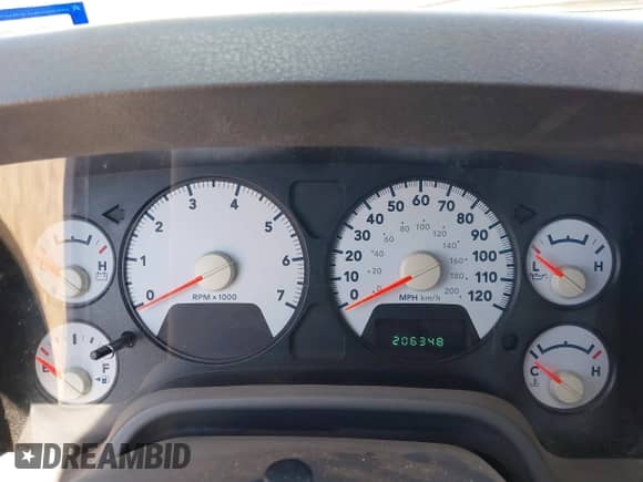 2007 Dodge 1500 SLT z VIN 1D7HA18P07J601734, wystawiony jako IAAI lot #43289250 z przebiegiem 206 348 mil mil oraz . Historia ofert i sprzedaży dostępna na DreamBid. Obrazek 7.