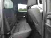 2017 Chevrolet Silverado 1500 LT z VIN 1GCVKREHXHZ391135, wystawiony jako Copart lot #80839045 z przebiegiem 86 743 mil mil oraz Szkoda całkowita • Salvage title. Historia ofert i sprzedaży dostępna na DreamBid. Obrazek 10.