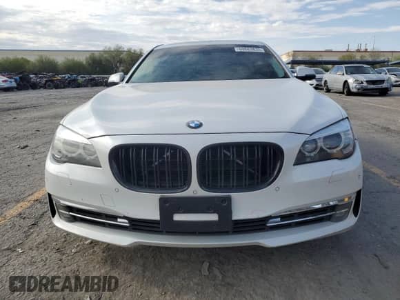 2013 BMW 7 Series 740Li with VIN WBAYE4C5XDDW22670, listed as a Copart auction lot 69883835 with 154,183 mi miles and Salvage title. Bid and sale history available at DreamBid. Image 5.
