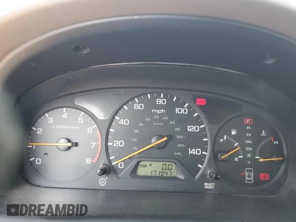 1999 Honda Accord EX z VIN 1HGCG1655XA020512, wystawiony jako Copart lot #68298815 z przebiegiem 171 947 mil mil oraz Szkoda całkowita • Salvage title. Historia ofert i sprzedaży dostępna na DreamBid. Obrazek 9.