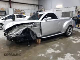 2005 Chevrolet SSR LS с VIN 1GCES14H75B117091, выставлен на аукционе Copart как лот 41798335 с пробегом 31 798 миль миль и Чистый • Clean title. История ставок и продаж доступна на DreamBid. Изображение 1.