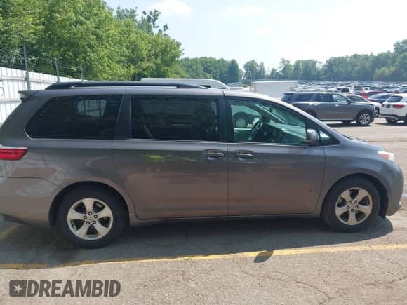 2016 Toyota Sienna LE AAS with VIN 5TDKK3DC3GS744448, listed as a IAAI auction lot 42735781 with 167,561 mi miles and . Bid and sale history available at DreamBid. Image 13.
