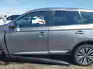 2020 Mitsubishi Outlander ES с VIN JA4AZ3A38LZ044519, выставлен на аукционе IAAI как лот 43252762 с пробегом 127 140 миль миль и . История ставок и продаж доступна на DreamBid. Изображение 14.