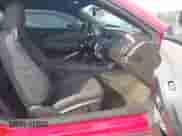 2010 Chevrolet Camaro LS z VIN 2G1FE1EV3A9160377, wystawiony jako IAAI lot #42830095 z przebiegiem 178 206 mil mil oraz . Historia ofert i sprzedaży dostępna na DreamBid. Obrazek 5.