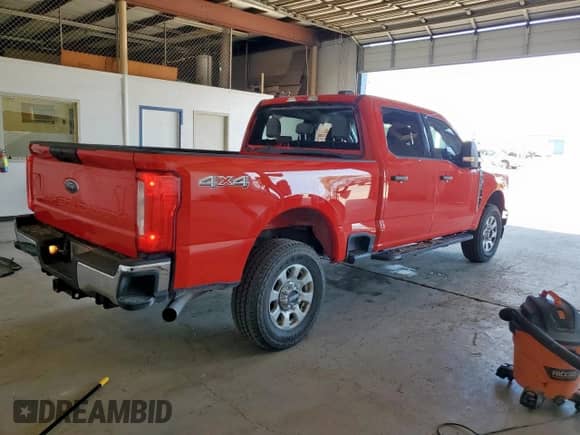 2024 Ford F-250 XL z VIN 1FT7W2BN8RED17428, wystawiony jako Copart lot #80539455 z przebiegiem 12 583 mil mil oraz Szkoda całkowita • Salvage title. Historia ofert i sprzedaży dostępna na DreamBid. Obrazek 3.