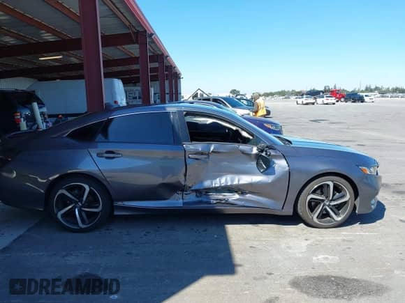 2020 Honda Accord Sport с VIN 1HGCV2F37LA005157, выставлен на аукционе IAAI как лот 42899511 с пробегом 67 907 миль миль и . История ставок и продаж доступна на DreamBid. Изображение 13.