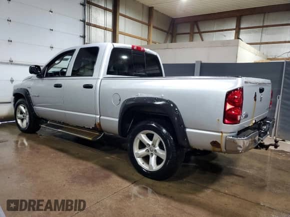 2008 Dodge 1500 SLT z VIN 1D7HU182X8S587624, wystawiony jako Copart lot #69645455 z przebiegiem 406 085 mil mil oraz Czysty tytuł • Clean title. Historia ofert i sprzedaży dostępna na DreamBid. Obrazek 2.