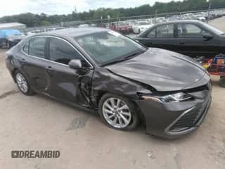 2023 Toyota Camry LE с VIN 4T1C11AKXPU804255, выставлен на аукционе IAAI как лот 42495292 с пробегом 55 822 миль миль и . История ставок и продаж доступна на DreamBid. Изображение 1.