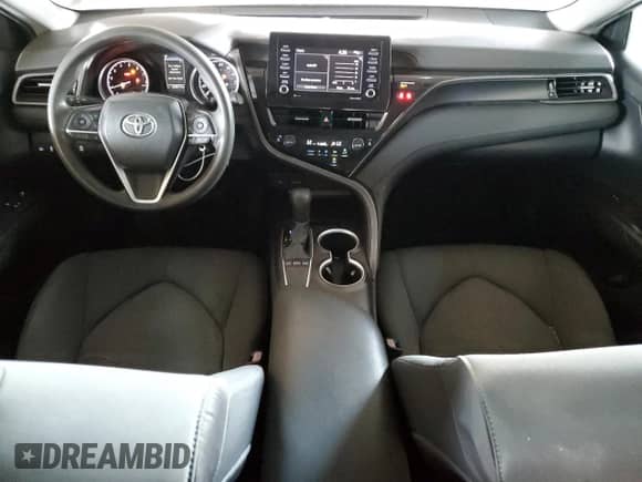 2022 Toyota Camry LE с VIN 4T1C11AK9NU675454, выставлен на аукционе Copart как лот 86873425 с пробегом 228 674 миль миль и Списание • Salvage title. История ставок и продаж доступна на DreamBid. Изображение 8.