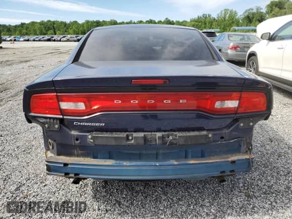 2014 Dodge Charger SE z VIN 2C3CDXBG8EH130619, wystawiony jako Copart lot #55675145 z przebiegiem 162 272 mil mil oraz Szkoda całkowita • Salvage title. Historia ofert i sprzedaży dostępna na DreamBid. Obrazek 6.