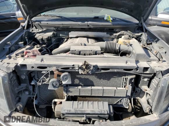 2013 Ford F-150 XL z VIN 1FTFW1ET6DFC91110, wystawiony jako Copart lot #85163285 z przebiegiem 201 991 mil mil oraz Czysty tytuł • Clean title. Historia ofert i sprzedaży dostępna na DreamBid. Obrazek 11.