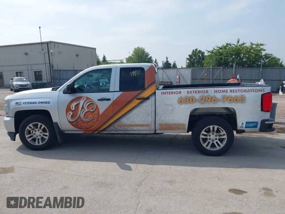 2017 Chevrolet Silverado 1500 Custom с VIN 1GCRCPEC5HZ398145, выставлен на аукционе IAAI как лот 42787880 с пробегом 190 381 миль миль и . История ставок и продаж доступна на DreamBid. Изображение 14.