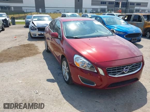 2012 Volvo S60 T5 с VIN YV1622FS0C2120103, выставлен на аукционе IAAI как лот 43214819 с пробегом 104 685 миль миль и . История ставок и продаж доступна на DreamBid. Изображение 1.