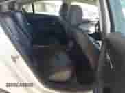 2011 Chevrolet Volt z VIN 1G1RD6E47BU102586, wystawiony jako IAAI lot #43304553 z przebiegiem 228 864 mil mil oraz . Historia ofert i sprzedaży dostępna na DreamBid. Obrazek 8.