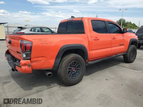 2023 Toyota Tacoma SR z VIN 3TYCZ5AN7PT172533, wystawiony jako Copart lot #67770575 z przebiegiem 16 039 mil mil oraz Szkoda całkowita • Salvage title. Historia ofert i sprzedaży dostępna na DreamBid. Obrazek 3.