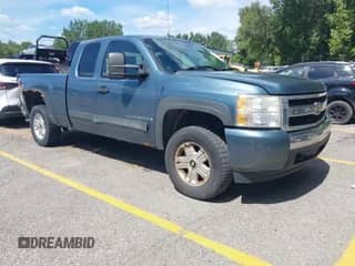 2007 Chevrolet Silverado 1500 1LT с VIN 1GCEK19017Z530217, выставлен на аукционе IAAI как лот 43088438 с пробегом 253 814 миль миль и . История ставок и продаж доступна на DreamBid. Изображение 1.
