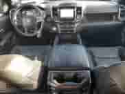 2024 Ram 1500 Laramie z VIN 1C6RREJT1RN220404, wystawiony jako Copart lot #85601165 z przebiegiem 47 435 mil mil oraz Czysty tytuł • Clean title. Historia ofert i sprzedaży dostępna na DreamBid. Obrazek 8.