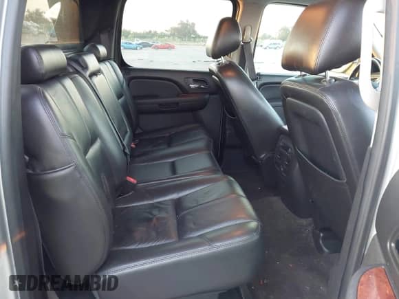 2011 Chevrolet Avalanche LT с VIN 3GNMCFE00BG382721, выставлен на аукционе IAAI как лот 43293486 с пробегом 170 754 миль миль и . История ставок и продаж доступна на DreamBid. Изображение 8.