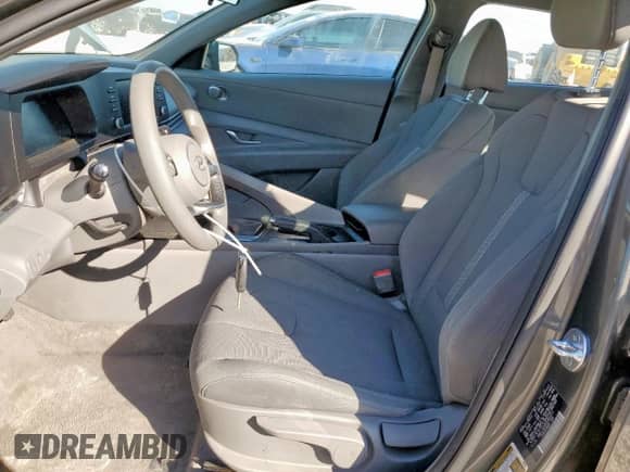 2025 Hyundai Elantra SE with VIN KMHLL4DG6SU852573, listed as a Copart auction lot 81865925 with 20,419 mi miles and Salvage title. Bid and sale history available at DreamBid. Image 7.