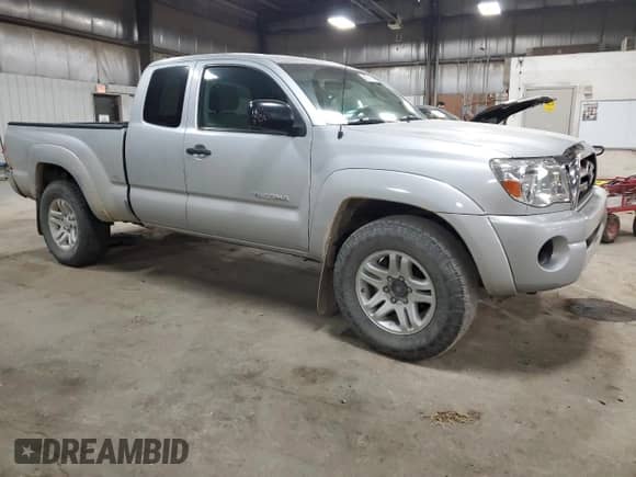 2007 Toyota Tacoma with VIN 5TEUX42N97Z438152, listed as a Copart auction lot 55057415 with 349,430 mi miles and Clean title. Bid and sale history available at DreamBid. Image 4.