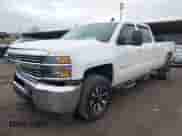 2015 Chevrolet Silverado 2500HD LT z VIN 1GC1KVEG6FF617734, wystawiony jako IAAI lot #41721265 z przebiegiem 165 445 mil mil oraz . Historia ofert i sprzedaży dostępna na DreamBid. Obrazek 2.