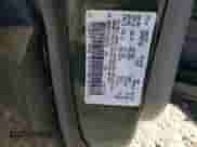 1996 Dodge Caravan z VIN 2B4GP2432TR624190, wystawiony jako Copart lot #77136974 z przebiegiem 172 721 mil mil oraz Czysty tytuł • Clean title. Historia ofert i sprzedaży dostępna na DreamBid. Obrazek 15.