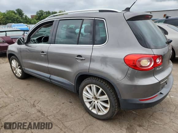 2009 Volkswagen Tiguan SE с VIN WVGBV75N89W538376, выставлен на аукционе Copart как лот 70018965 с пробегом 102 232 миль миль и Чистый • Clean title. История ставок и продаж доступна на DreamBid. Изображение 2.