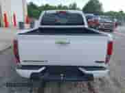 2010 Chevrolet Colorado 1LT z VIN 1GCDSCDE8A8136835, wystawiony jako IAAI lot #42139723 z przebiegiem 102 529 mil mil oraz . Historia ofert i sprzedaży dostępna na DreamBid. Obrazek 17.