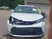 2023 Toyota Sienna XLE z VIN 5TDYSKFC1PS078997, wystawiony jako IAAI lot #42435311 z przebiegiem 53 987 mil mil oraz . Historia ofert i sprzedaży dostępna na DreamBid. Obrazek 12.