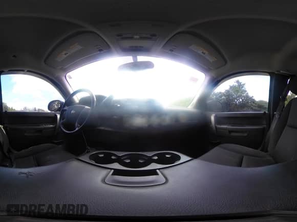 2010 Chevrolet Silverado 1500 LT z VIN 1GCSKSE38AZ281530, wystawiony jako IAAI lot #42364807 z przebiegiem 166 006 mil mil oraz . Historia ofert i sprzedaży dostępna na DreamBid. Obrazek 20.