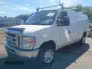 2014 Ford Econoline Cargo Super Duty Commercial z VIN 1FTSE3EL4EDA24588, wystawiony jako IAAI lot #43040432 z przebiegiem 189 731 mil mil oraz . Historia ofert i sprzedaży dostępna na DreamBid. Obrazek 2.