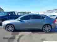 2017 Volvo S60 Inscription с VIN LYV402HK7HB120640, выставлен на аукционе IAAI как лот 41583114 с пробегом 71 884 миль миль и . История ставок и продаж доступна на DreamBid. Изображение 14.