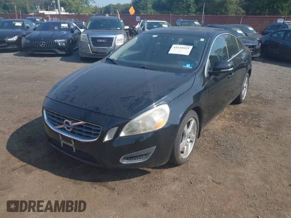 2012 Volvo S60 T5 с VIN YV1622FS4C2119147, выставлен на аукционе IAAI как лот 43239923 с пробегом 171 696 миль миль и . История ставок и продаж доступна на DreamBid. Изображение 6.