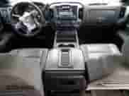2018 Chevrolet Silverado 2500HD LTZ z VIN 1GC1KWEG4JF208534, wystawiony jako Copart lot #85362345 z przebiegiem 104 051 mil mil oraz Szkoda całkowita • Salvage title. Historia ofert i sprzedaży dostępna na DreamBid. Obrazek 8.