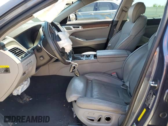 2015 Hyundai Genesis 3.8L с VIN KMHGN4JEXFU089784, выставлен на аукционе Copart как лот 63202015 с пробегом 93 053 миль миль и Списание • Salvage title. История ставок и продаж доступна на DreamBid. Изображение 7.