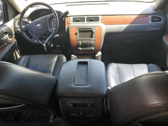 2008 Chevrolet Tahoe 3LT с VIN 1GNFC13058R189052, выставлен на аукционе Copart как лот 64451055 с пробегом 173 901 миль миль и Чистый • Clean title. История ставок и продаж доступна на DreamBid. Изображение 8.