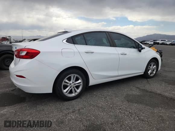 2017 Chevrolet Cruze LT с VIN 1G1BH5SE4H7238341, выставлен на аукционе Copart как лот 63143315 с пробегом 175 808 миль миль и Чистый • Clean title. История ставок и продаж доступна на DreamBid. Изображение 3.