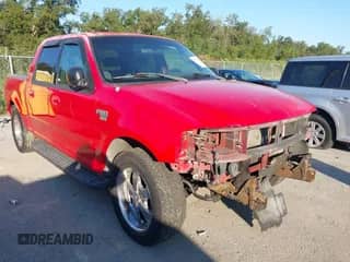 2003 Ford F-150 XLT z VIN 1FTRW07633KB82236, wystawiony jako IAAI lot #43357480 z przebiegiem Nie podano mil oraz . Historia ofert i sprzedaży dostępna na DreamBid. Obrazek 1.