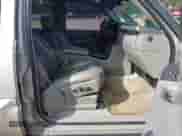 2005 Cadillac Escalade z VIN 1GYEK63N85R240601, wystawiony jako IAAI lot #43413324 z przebiegiem Nie podano mil oraz . Historia ofert i sprzedaży dostępna na DreamBid. Obrazek 5.