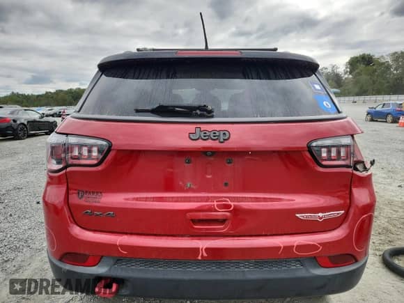 2018 Jeep Compass Trailhawk с VIN 3C4NJDDB5JT408813, выставлен на аукционе Copart как лот 82183765 с пробегом 102 305 миль миль и Списание • Salvage title. История ставок и продаж доступна на DreamBid. Изображение 6.