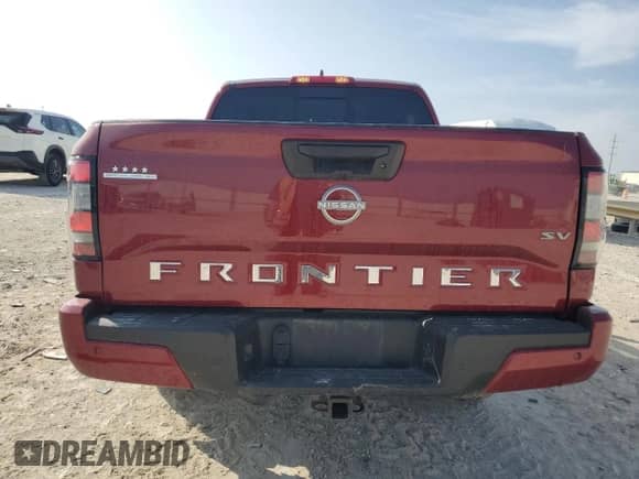 2024 Nissan Frontier SV z VIN 1N6ED1EJ3RN610053, wystawiony jako Copart lot #43780015 z przebiegiem 23 601 mil mil oraz Szkoda całkowita • Salvage title. Historia ofert i sprzedaży dostępna na DreamBid. Obrazek 6.