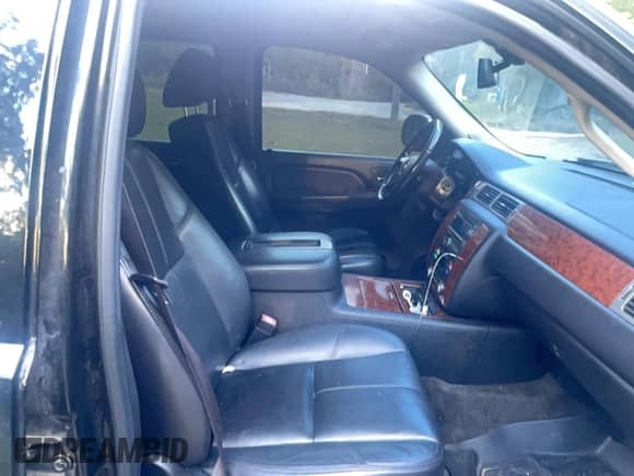 2008 Chevrolet Tahoe 1LT с VIN 1GNFK130X8R278599, выставлен на аукционе Copart как лот 85783905 с пробегом 236 259 миль миль и Списание • Salvage title. История ставок и продаж доступна на DreamBid. Изображение 5.